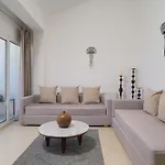 Almia アパート *